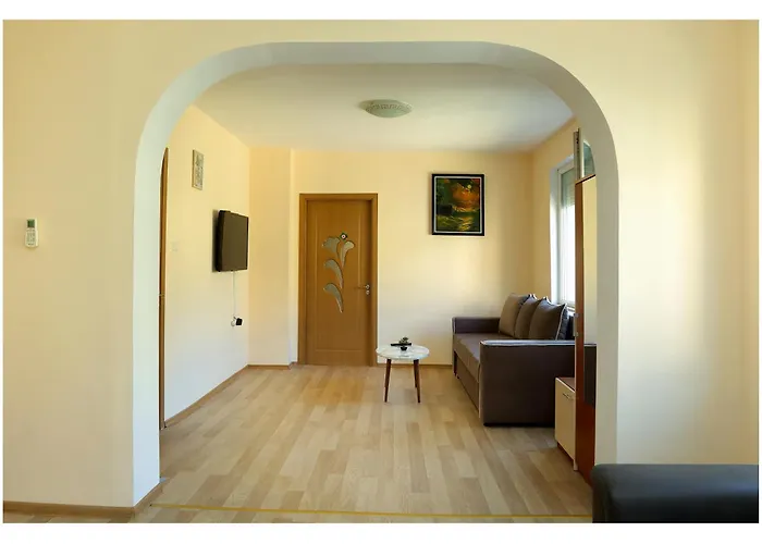 Апартаменты Clover- 2 *